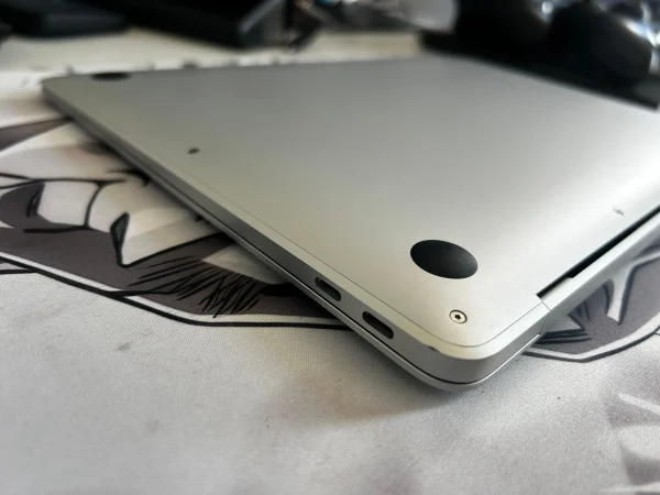 Apple Macbook Air 13'' 2020 M1 - 8 Gb 256 Ssd Plateado (Usado)