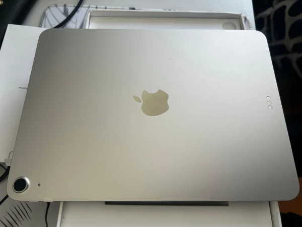 Ipad 11 Wi-fi 128gb Plateado M3 (Nuevo con caja abierta)