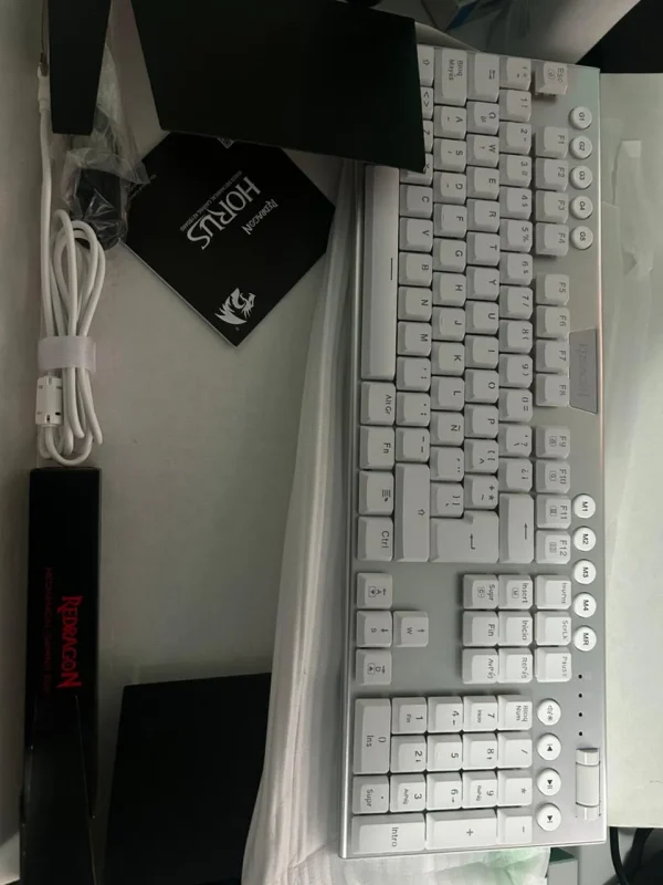 Teclado Gamer Redragon K619w Horus Blanco Español