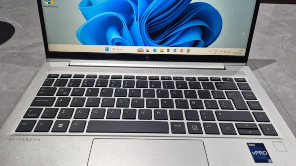 HP g9 Notebook Hp Elitebook 640 G9 I7 12th Vpro 32gb 512gb (Nuevo con caja abierta)
